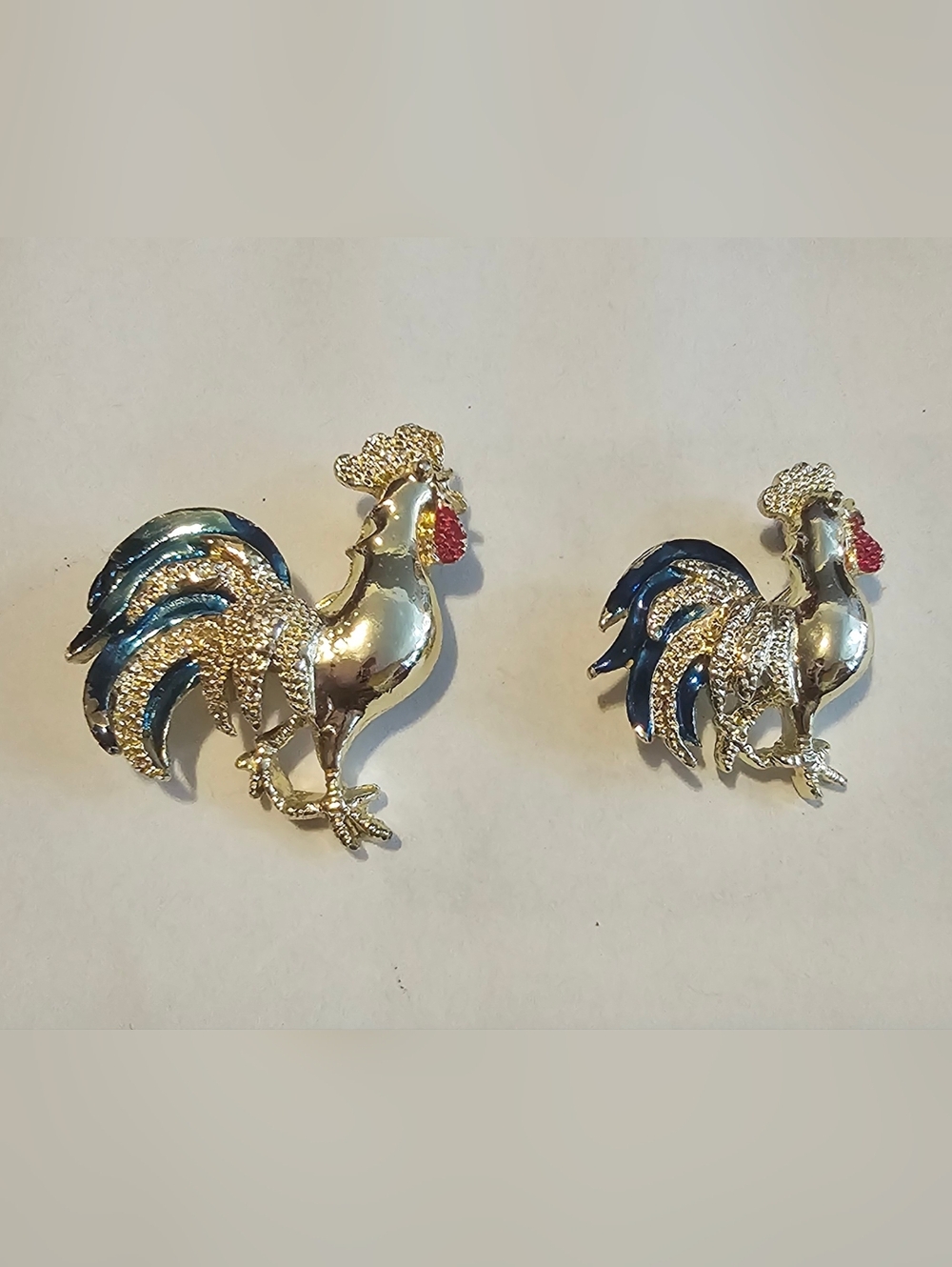 Vintage Gerry’s Rooster Brooch Set Gold Tone Red Blue Enamel Farmhouse Chic